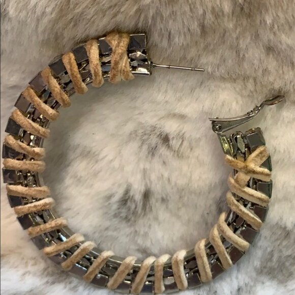 Silvertone Hoop Post Earrings Rhinestone and Leather Wrap Hinged Snapback - Picture 5 of 6